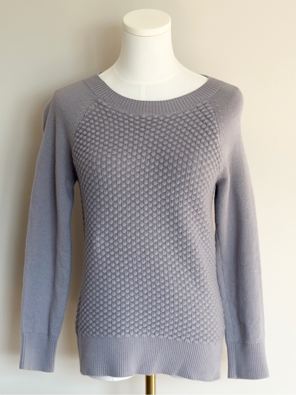 EUC Ted Baker Lavender Gray Textured Knit Crewneck Sweater 100% Merino Wool